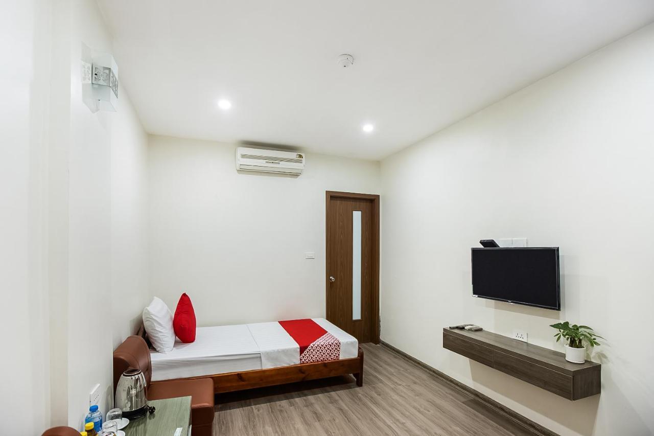 Khach San Giao Thong Hotel Hanoi Exterior photo
